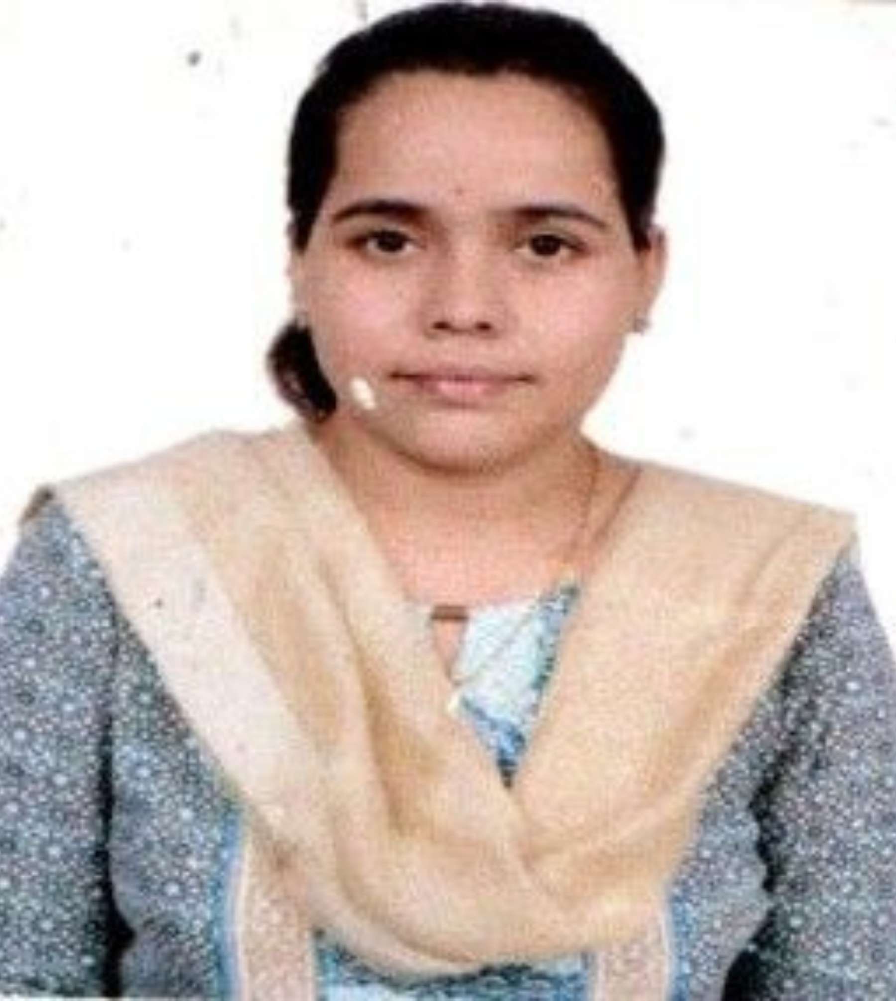 DR FARHA TARANNUM